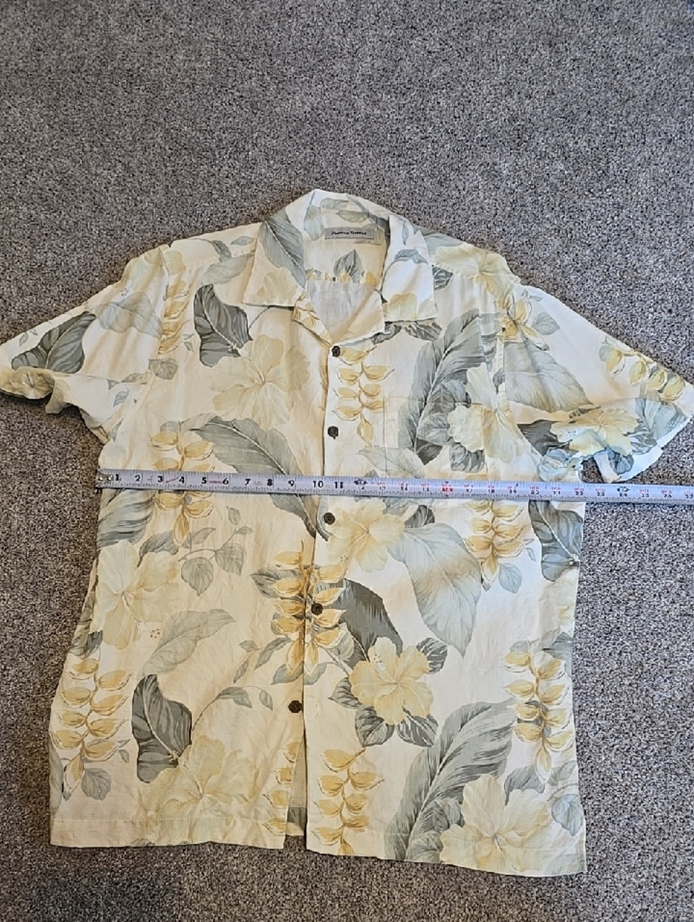 Men's Casual Button-Down Hawaiian Shirt in Light Yellow Floral